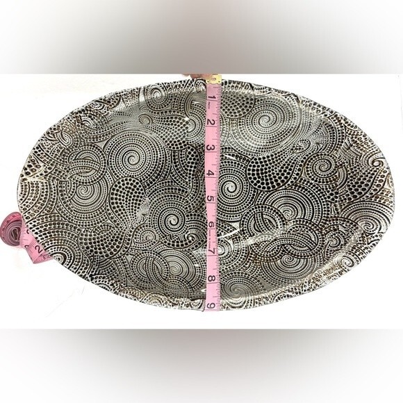 Silverina Handmade Glass Oval Bowl - Picture 7 of 7